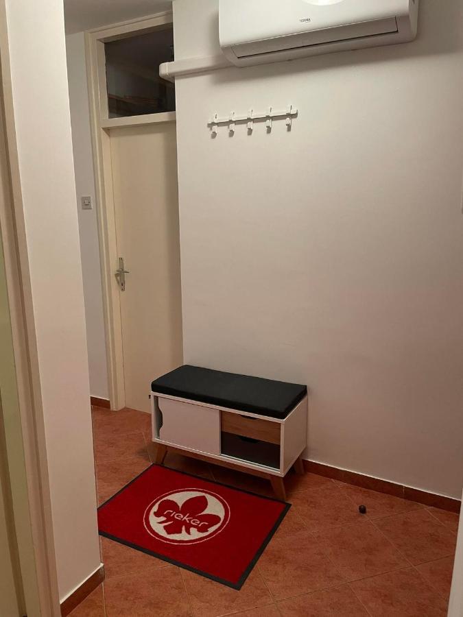 Lolly Apartment Karlovac Exterior foto