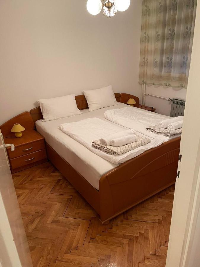 Lolly Apartment Karlovac Exterior foto